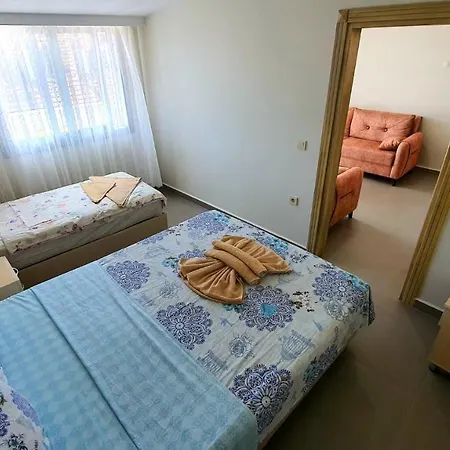 Ressa Apartment