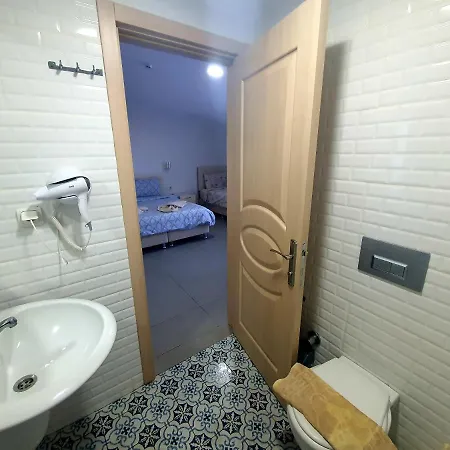 Ressa Apartment